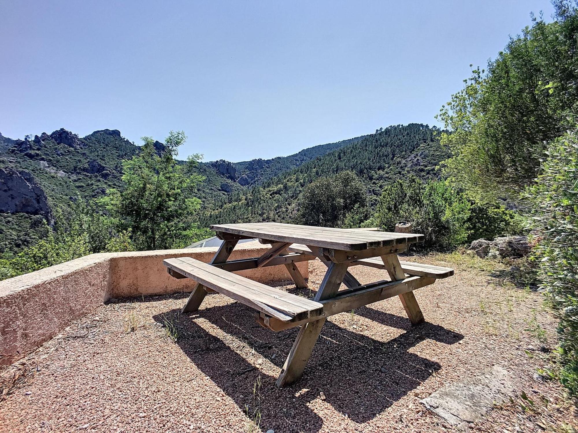 Les Roches Hacienda Provencale Villa *