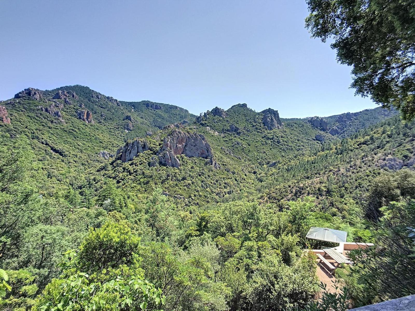 Les Roches Hacienda Provencale Fréjus